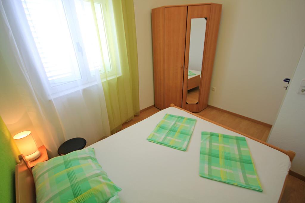 Apartment Vucic Makarska Exterior photo